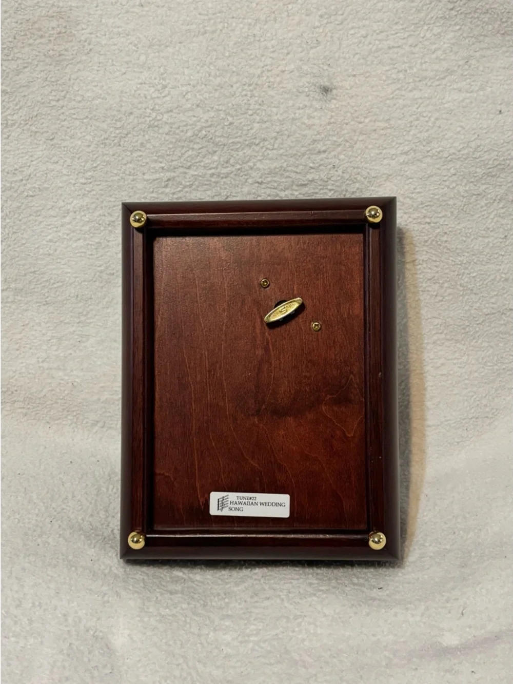 Vintage Mahogany Wooden Music Box Jewely Classic/Elegant with Golden stand